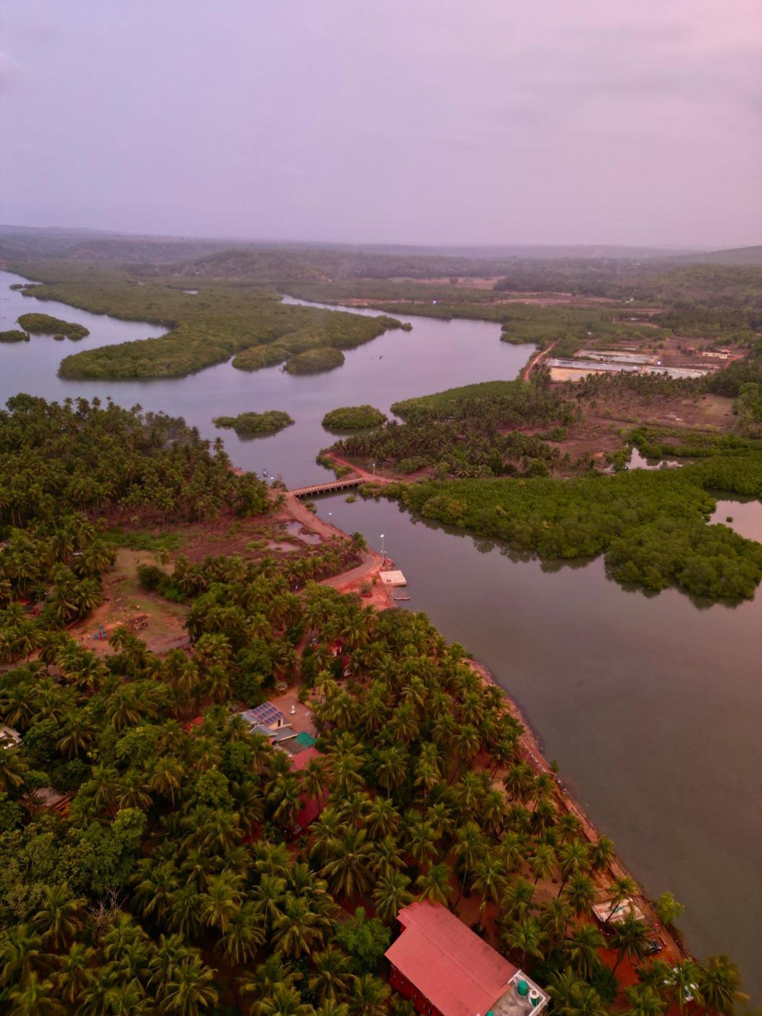 The Mangrove Hotel Achra Exterior photo